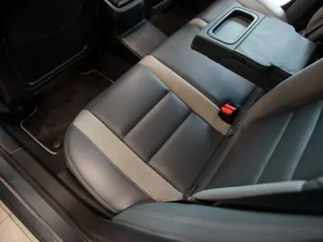 Volvo S60 Recharge 2.0 AWD R Design