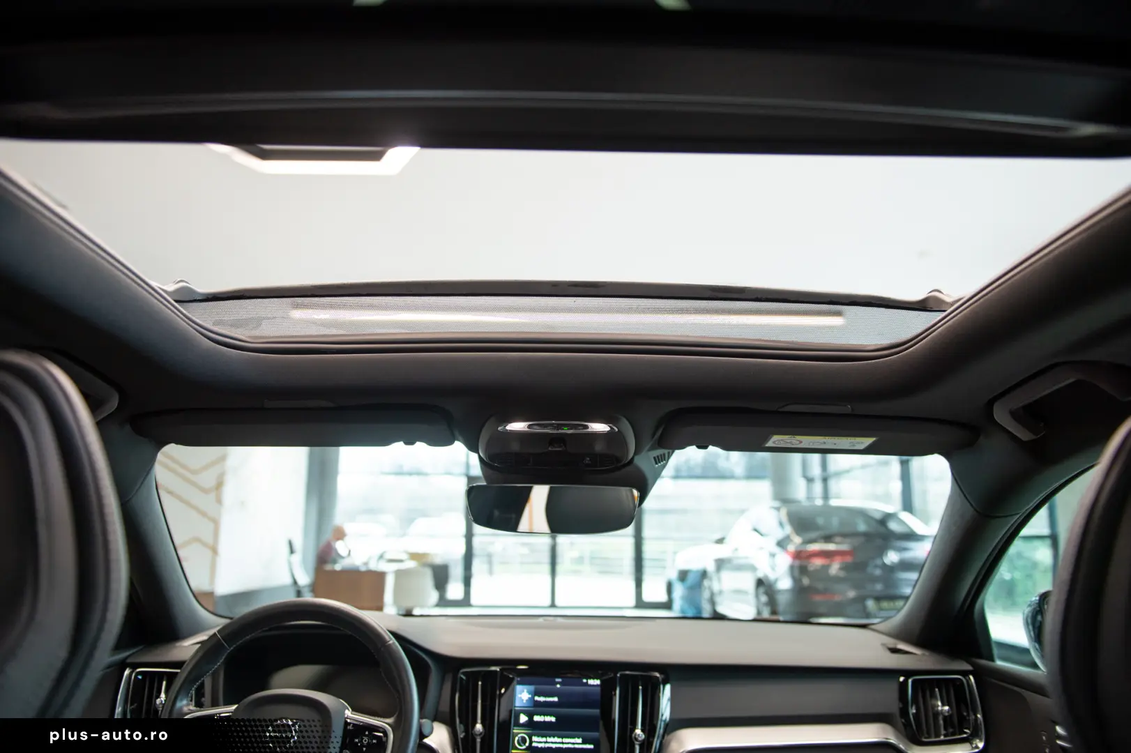 Volvo S60 Recharge 2.0 AWD R Design