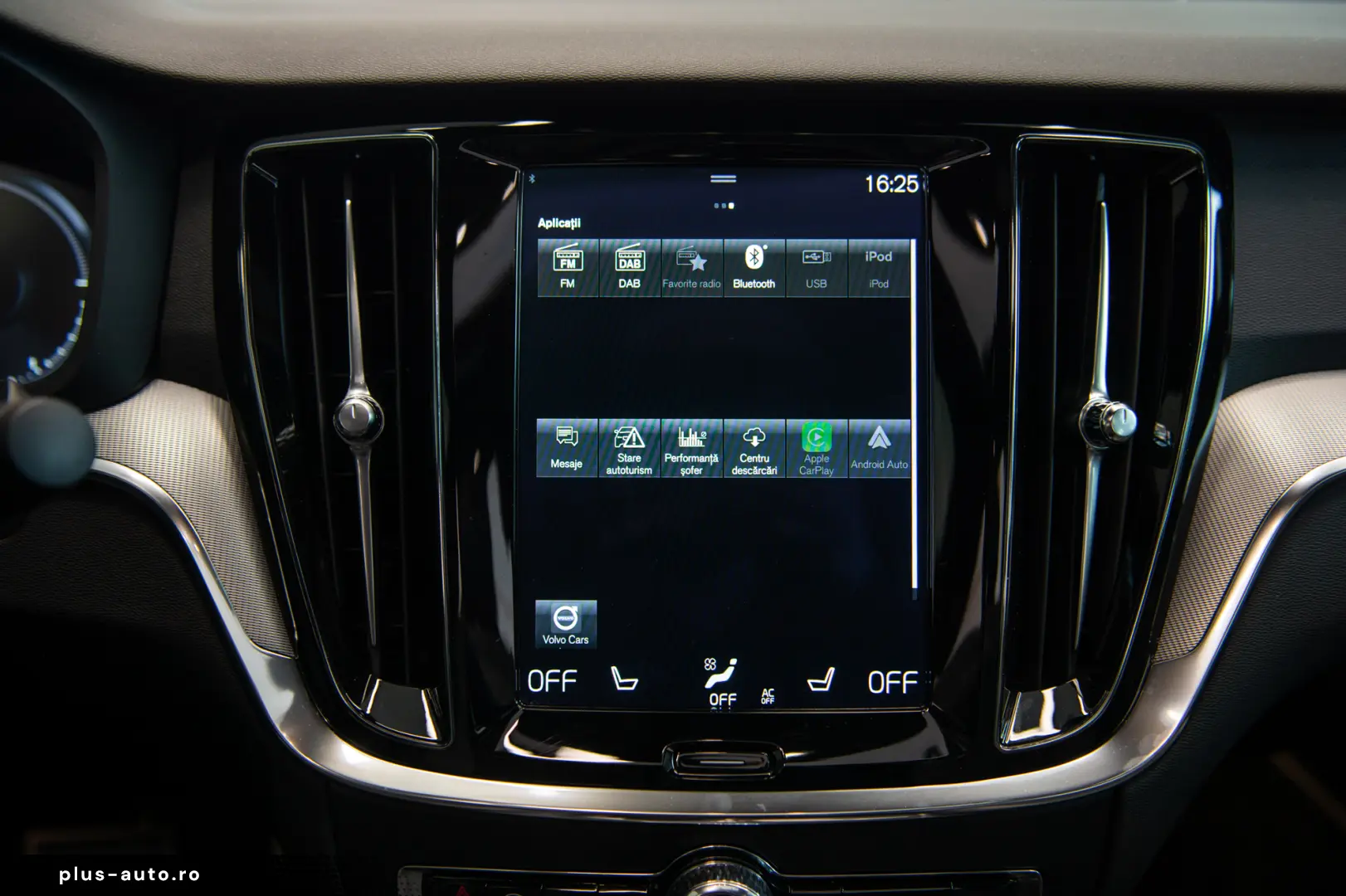 Volvo S60 Recharge 2.0 AWD R Design