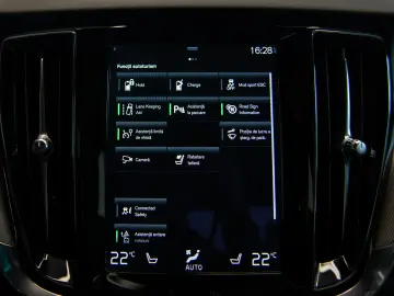 Volvo S60 Recharge 2.0 AWD R Design