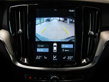 Volvo S60 Recharge 2.0 AWD R Design