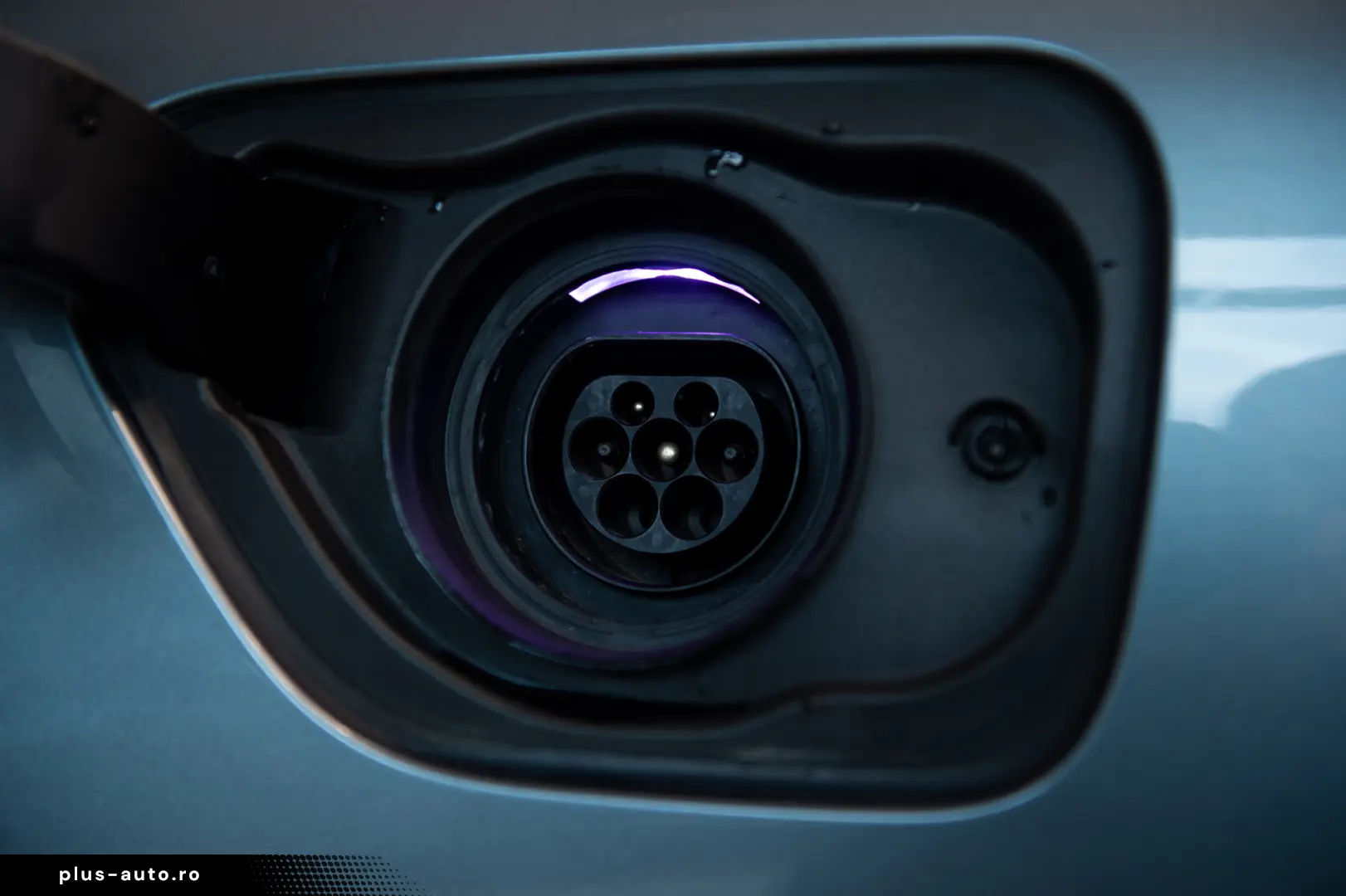 Volvo S60 Recharge 2.0 AWD R Design