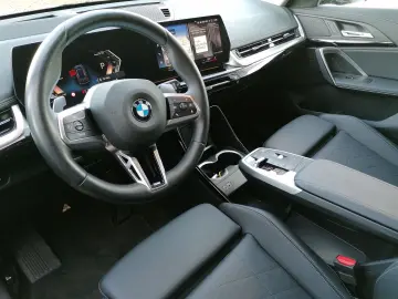 BMW X1 xDrive23i xLine Adap.LED HUD AHK ACC PA  Memo