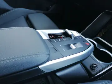 BMW X1 xDrive23i xLine Adap.LED HUD AHK ACC PA  Memo