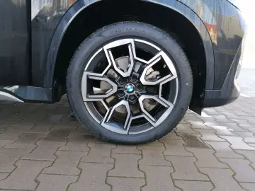 BMW X1 xDrive23i xLine Adap.LED HUD AHK ACC PA  Memo
