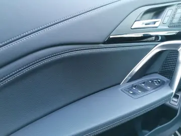 BMW X1 xDrive23i xLine Adap.LED HUD AHK ACC PA  Memo