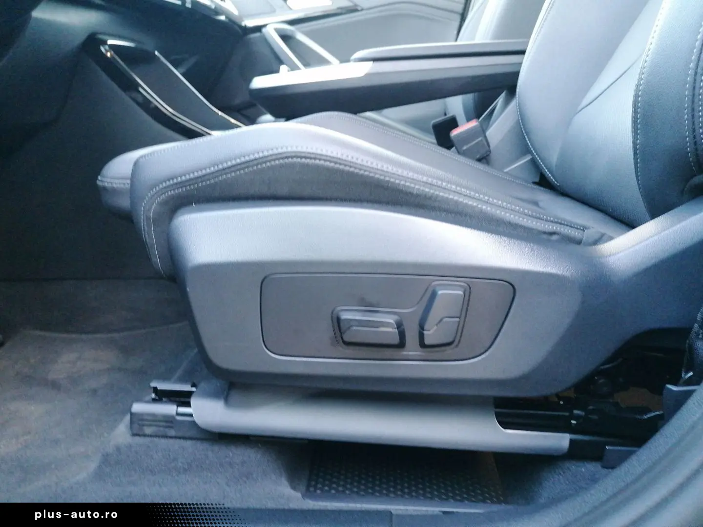 BMW X1 xDrive23i xLine Adap.LED HUD AHK ACC PA  Memo