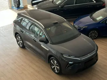 BYD TANG L DM 200 KM AWD