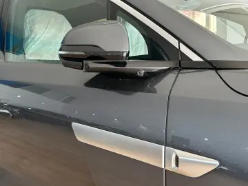 BYD TANG L DM 200 KM AWD