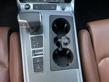 AUDI A6 Avant 50 TDI Qu S-Line NAV LED AHK 21ZOLL KAM