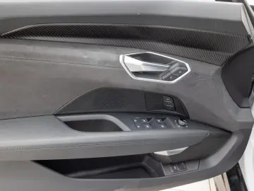 AUDI RS e-tron GT (Matrix HuD ACC B&O Pano Kameras Na