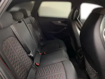 AUDI RS4 Avant 2.9 TFSI quattro RS-Sportabgasanlage S