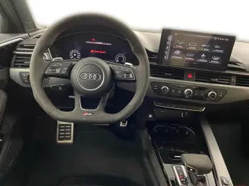 AUDI RS4 Avant 2.9 TFSI quattro RS-Sportabgasanlage S