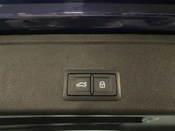 AUDI RS4 Avant 2.9 TFSI quattro RS-Sportabgasanlage S