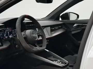 AUDI RS3 Lim  Matrix Pano Sport-AGA B&O Ambiente H-Up