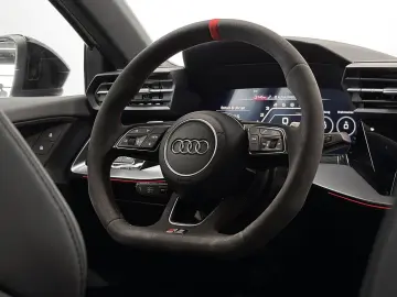AUDI RS3 Lim  Matrix Pano Sport-AGA B&O Ambiente H-Up