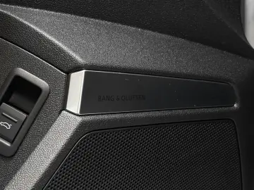 AUDI RS3 Lim  Matrix Pano Sport-AGA B&O Ambiente H-Up