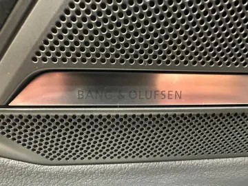 AUDI RS6 4.0 TFSI quattro UPE  150 305KM H Keramik 22