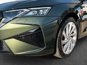 SKODA Octavia Combi 2.0 TSI RS
