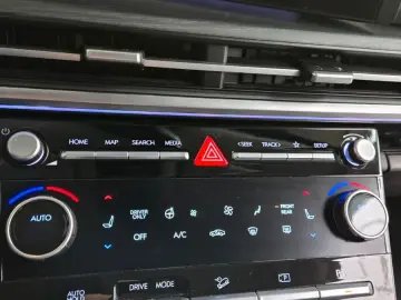 HYUNDAI Santa Fe 1.6 T-GDI Hybrid 158 kW 2WD