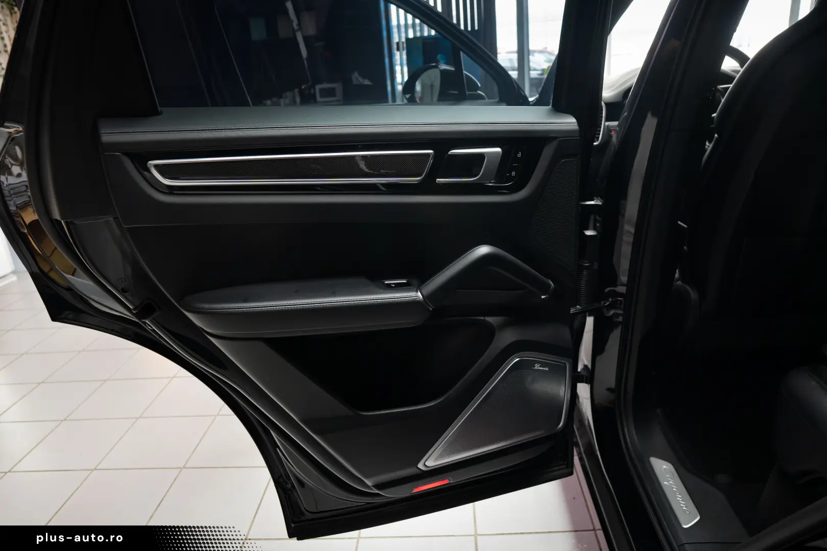 Porsche Cayenne e-Hybrid Cam360 Pano Head-up Vent Carbon