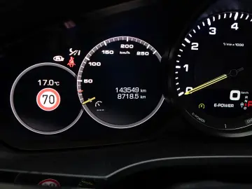 Porsche Cayenne e-Hybrid Cam360 Pano Head-up Vent Carbon