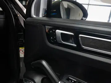 Porsche Cayenne e-Hybrid Cam360 Pano Head-up Vent Carbon