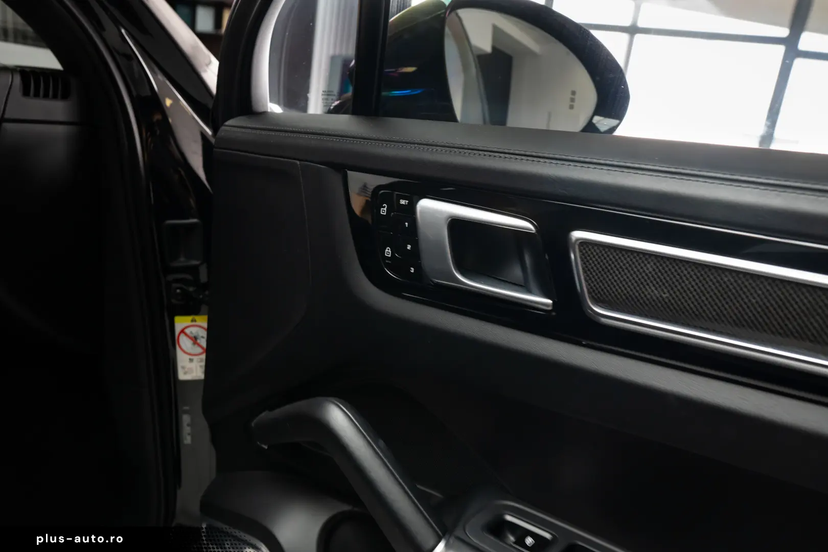 Porsche Cayenne e-Hybrid Cam360 Pano Head-up Vent Carbon