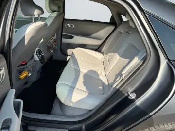 HYUNDAI IONIQ 6 Uniq HUD Navi Digitales Cockpit Memory S