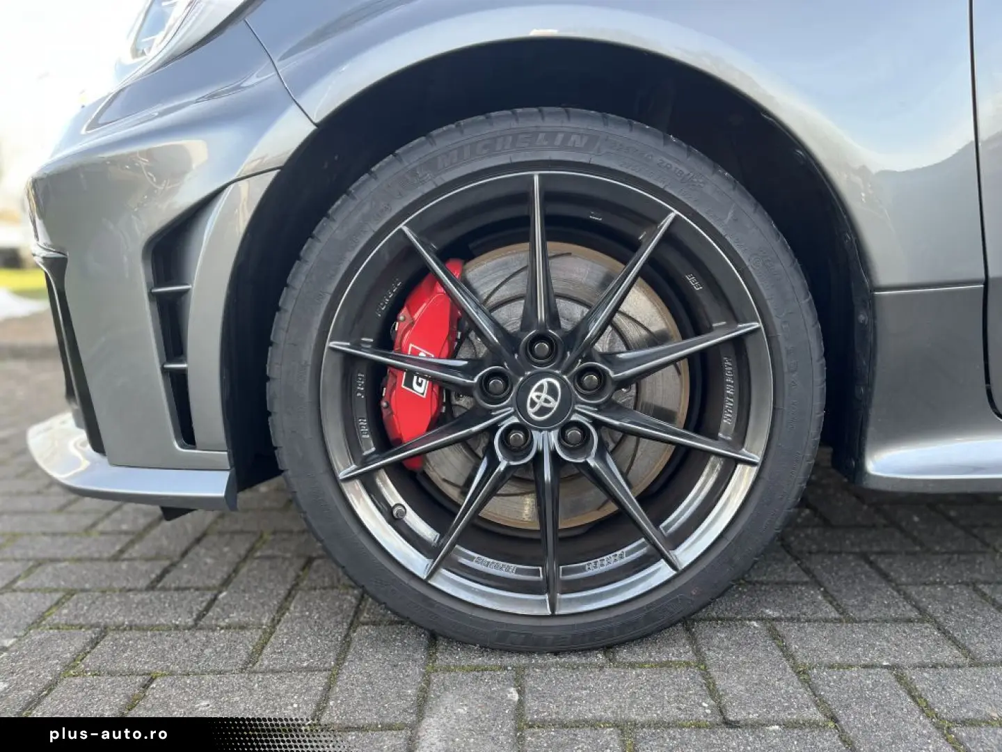 TOYOTA GR Yaris mit High-Performance-Paket Vorführwagen