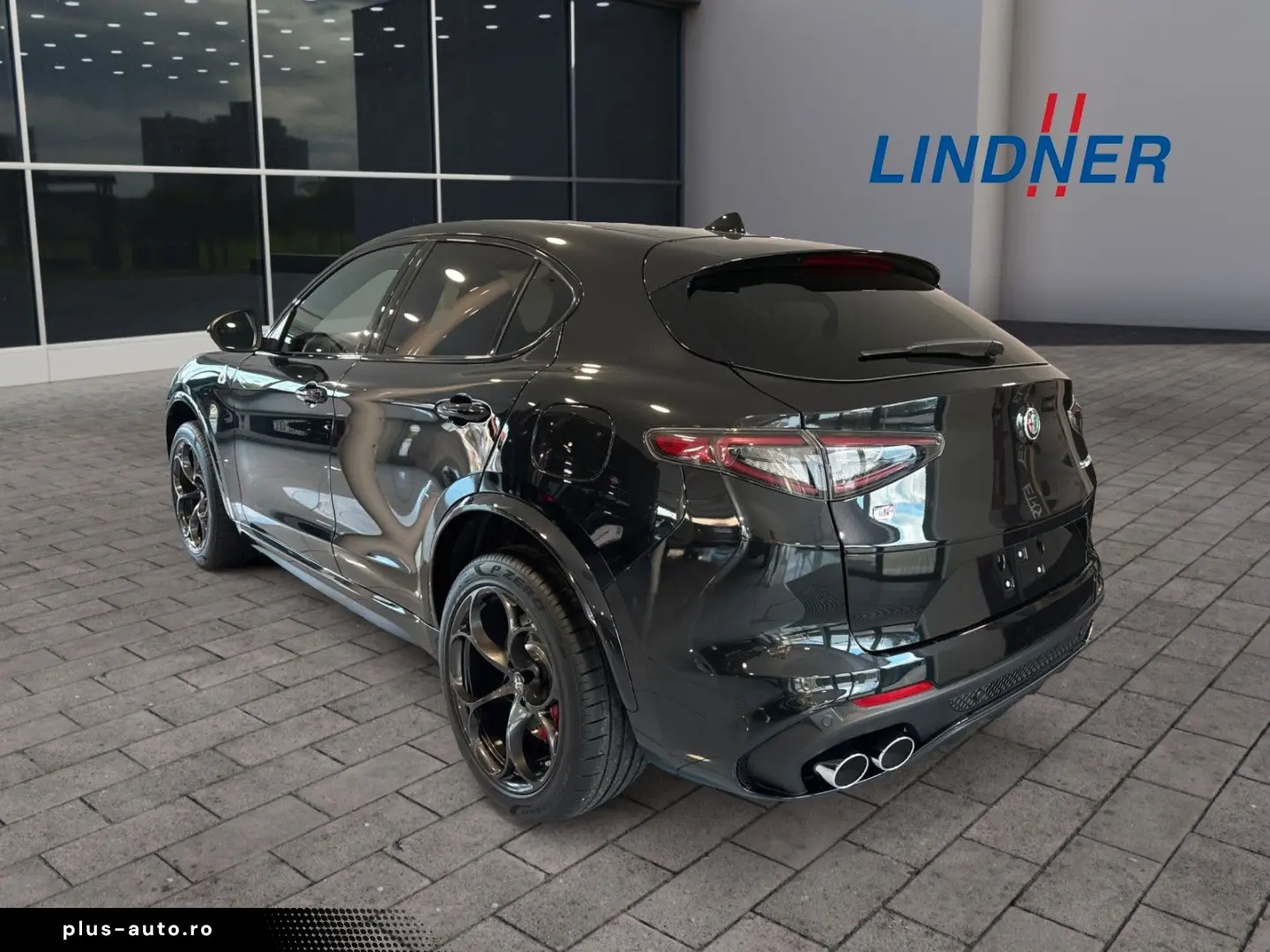 ALFA ROMEO Stelvio Quadrifoglio 2.9 382kW (520 PS)  SPARCO