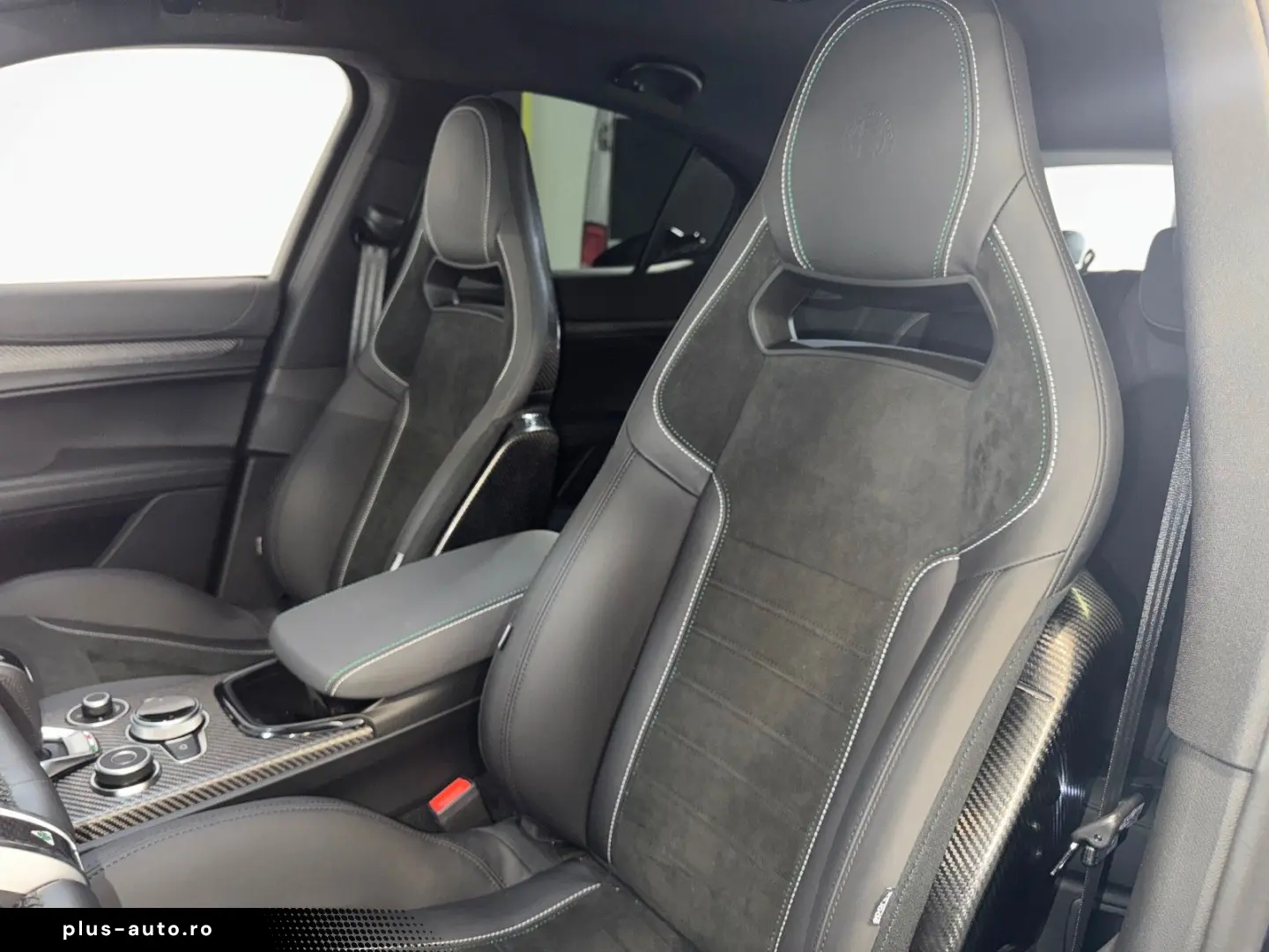 ALFA ROMEO Stelvio Quadrifoglio 2.9 382kW (520 PS)  SPARCO