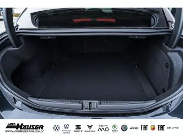 ALFA ROMEO Giulia Competizione MY23 2.0 Turbo AT8 Q4 HARMAN