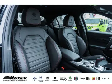 ALFA ROMEO Giulia Competizione MY23 2.0 Turbo AT8 Q4 HARMAN