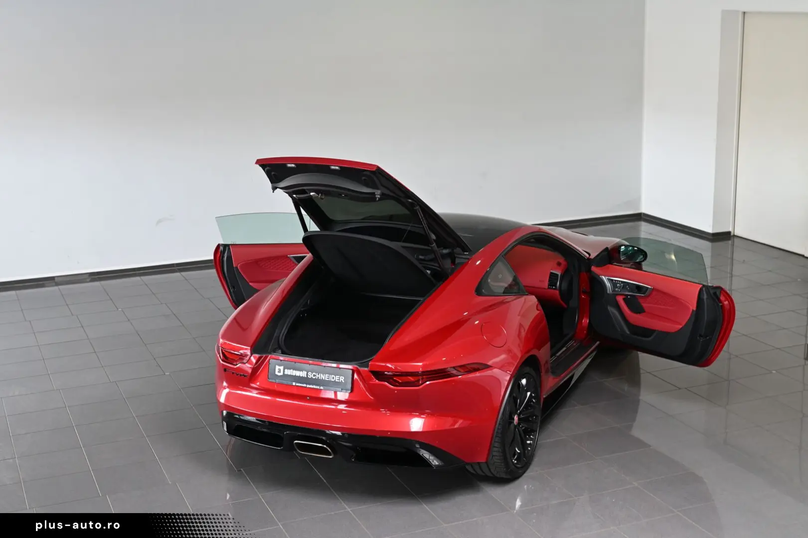 JAGUAR F-TYPE P300 Coupe R-Dynamic Black ACC Pano 20