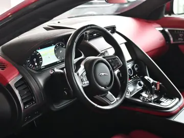 JAGUAR F-TYPE P300 Coupe R-Dynamic Black ACC Pano 20