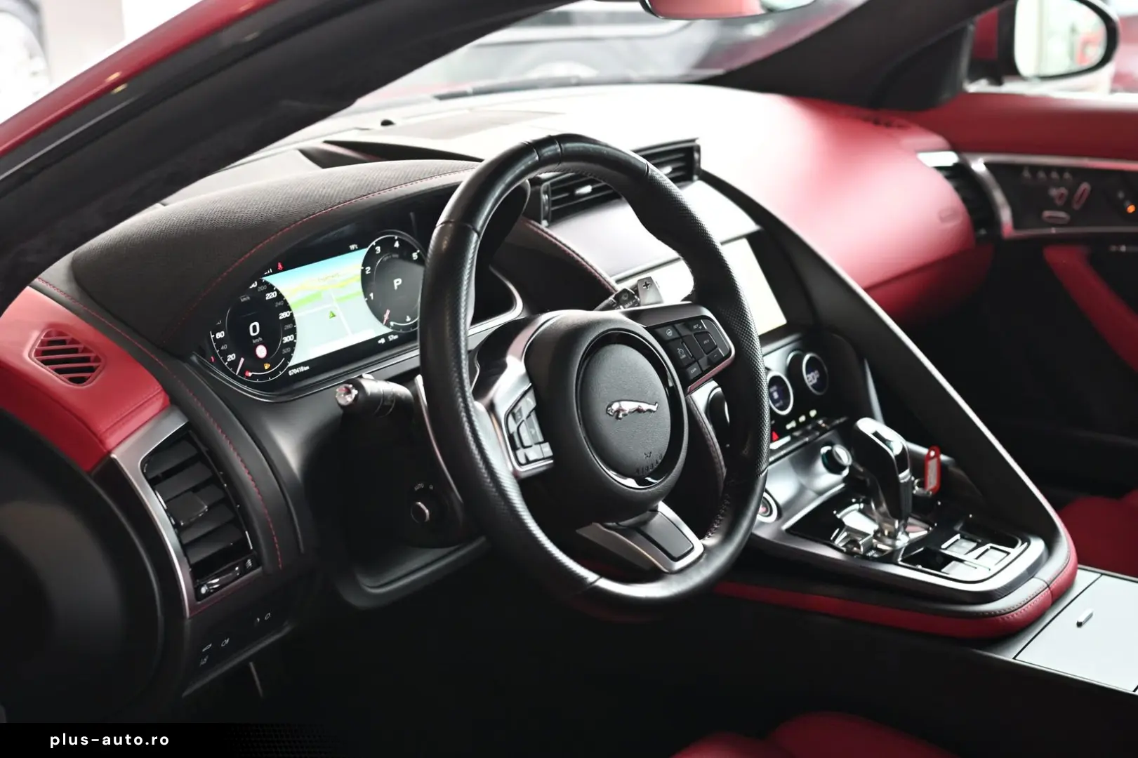 JAGUAR F-TYPE P300 Coupe R-Dynamic Black ACC Pano 20