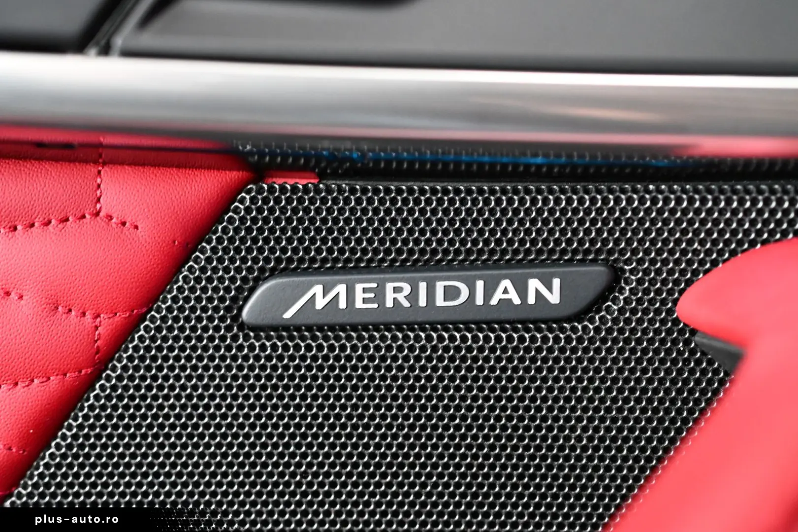 JAGUAR F-TYPE P300 Coupe R-Dynamic Black ACC Pano 20