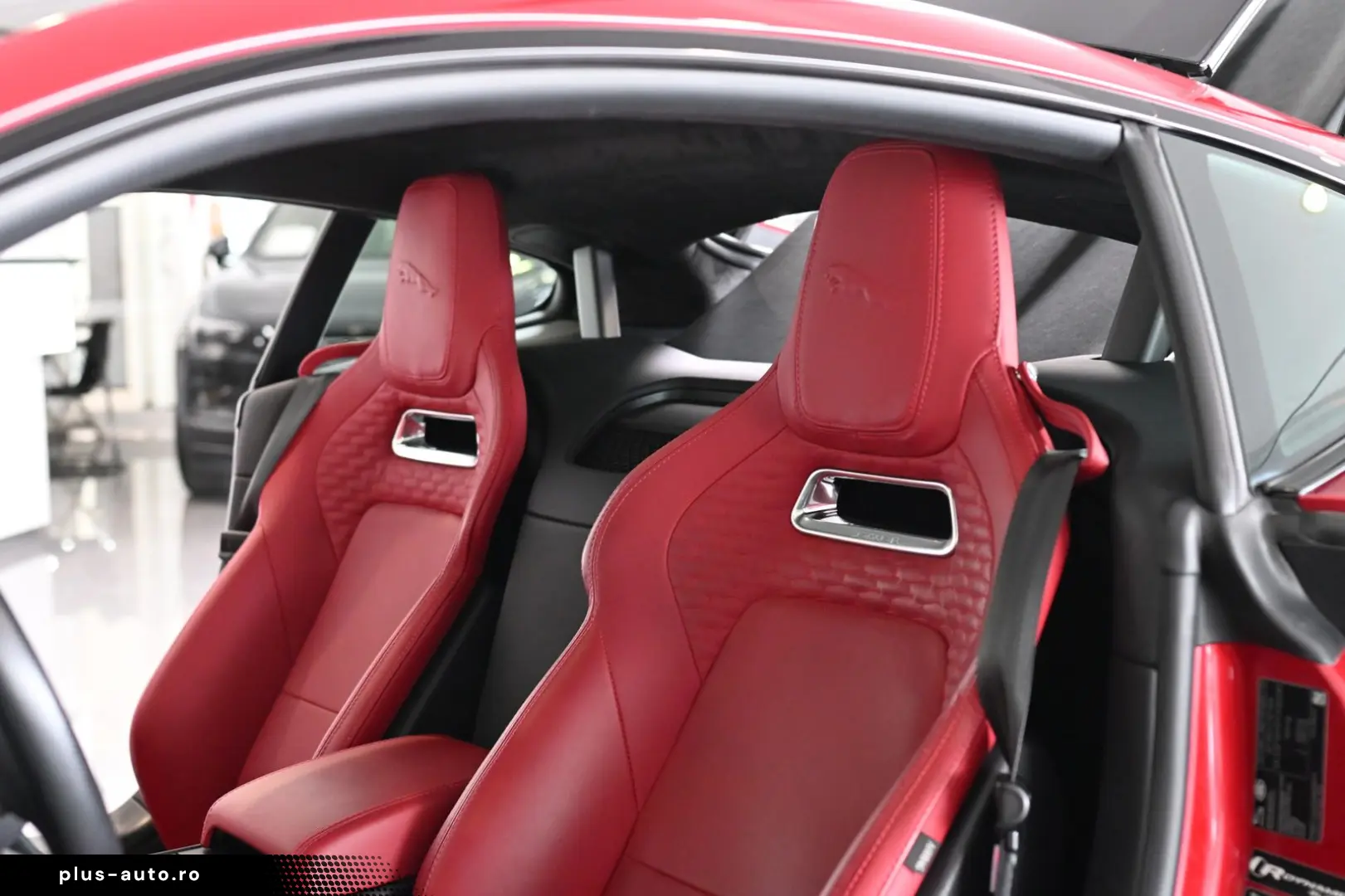 JAGUAR F-TYPE P300 Coupe R-Dynamic Black ACC Pano 20