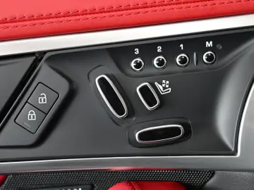 JAGUAR F-TYPE P300 Coupe R-Dynamic Black ACC Pano 20