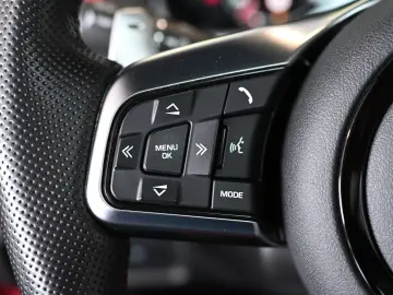 JAGUAR F-TYPE P300 Coupe R-Dynamic Black ACC Pano 20