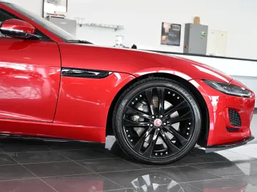 JAGUAR F-TYPE P300 Coupe R-Dynamic Black ACC Pano 20