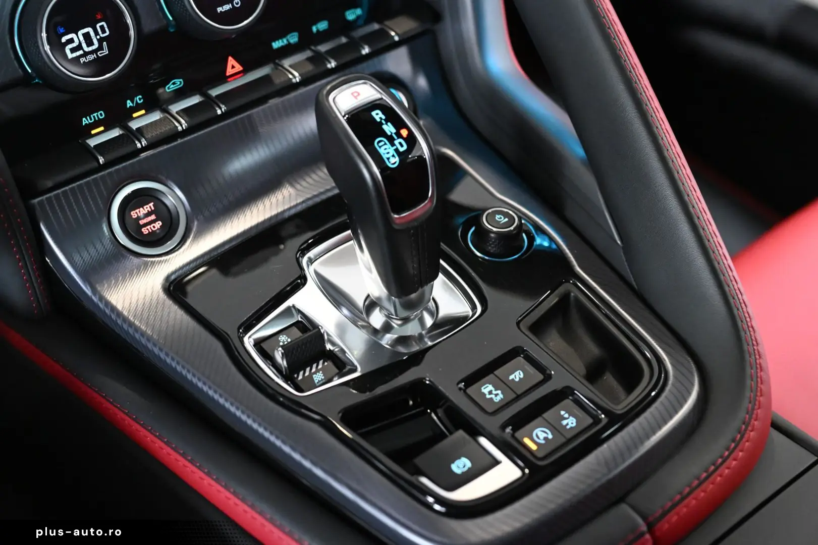 JAGUAR F-TYPE P300 Coupe R-Dynamic Black ACC Pano 20