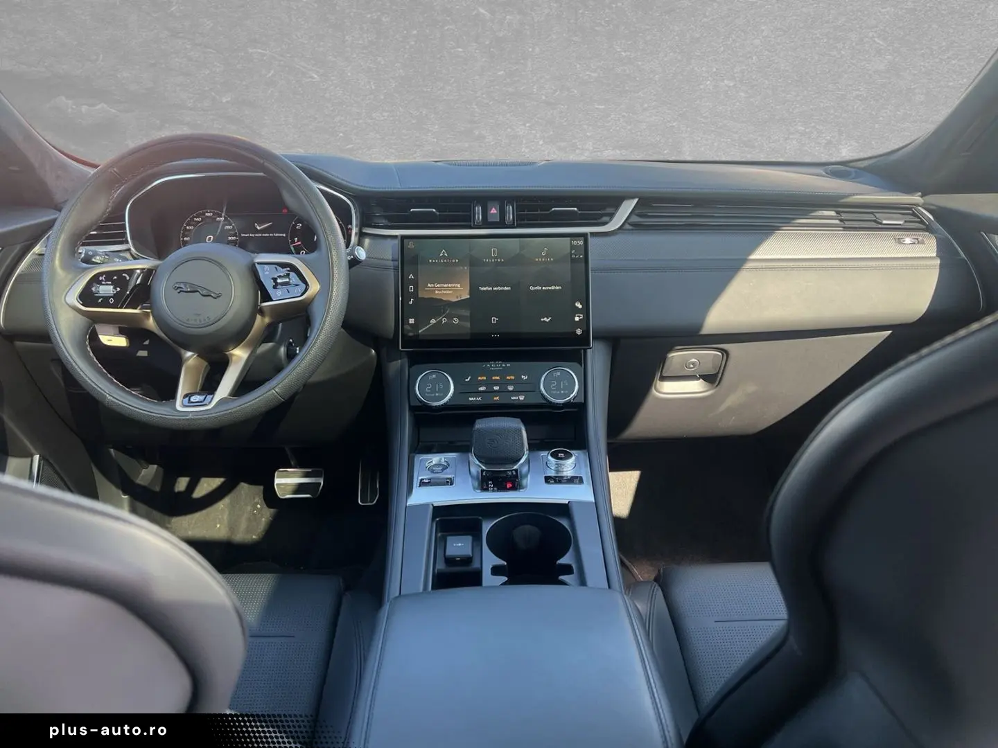 JAGUAR F-Pace P550 SVR 1988 Sondermodell  GoldPack