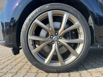 JAGUAR F-Pace P550 SVR 1988 Sondermodell  GoldPack