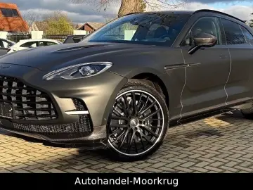 ASTON MARTIN DBX707 4.0 V8  Vollausstattung Carbon-Paket