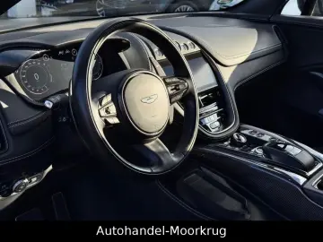 ASTON MARTIN DBX707 4.0 V8  Vollausstattung Carbon-Paket