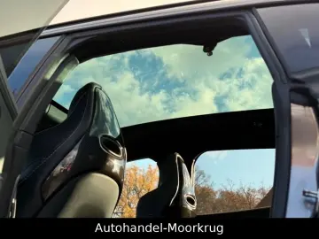 ASTON MARTIN DBX707 4.0 V8  Vollausstattung Carbon-Paket