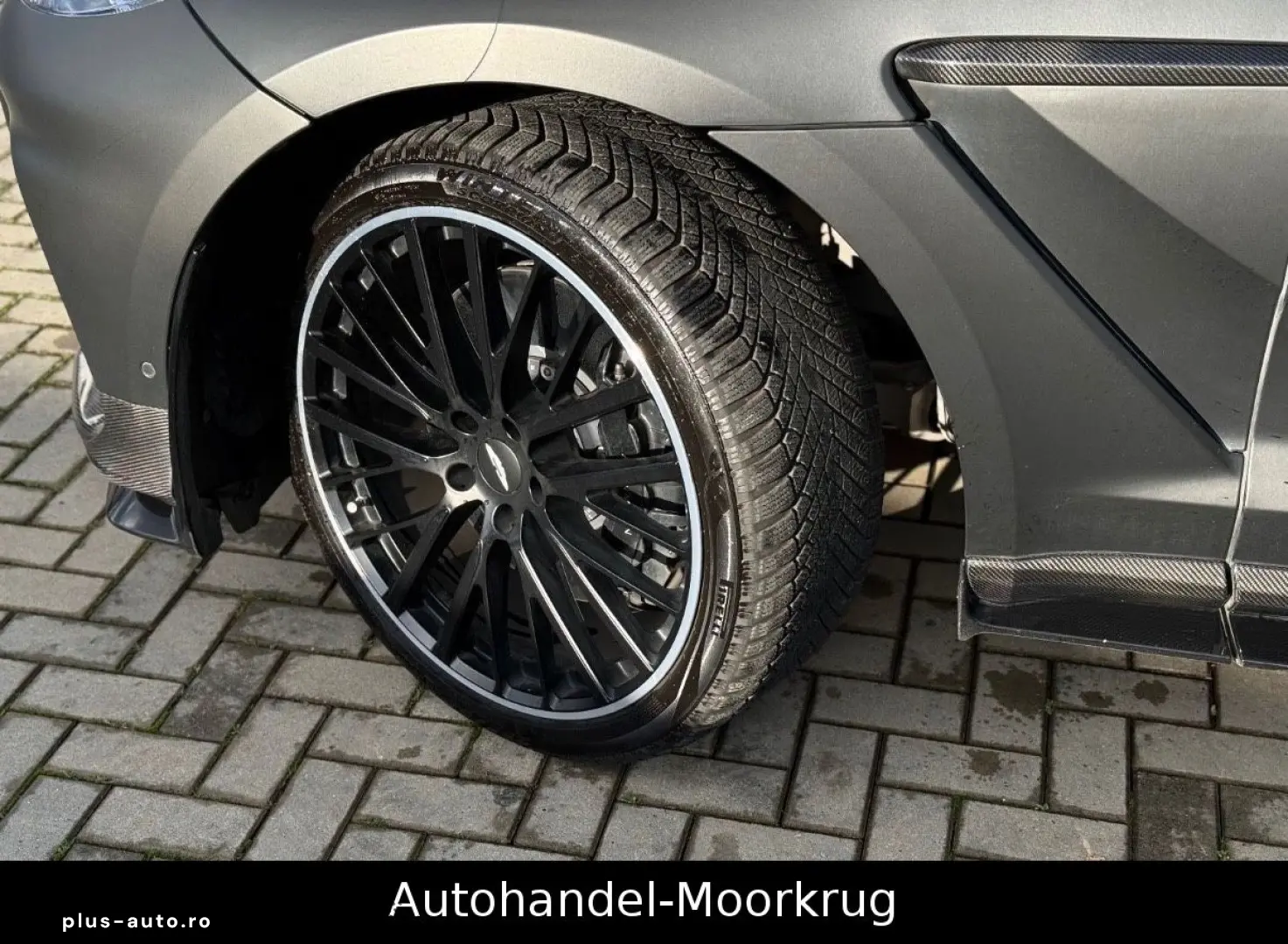 ASTON MARTIN DBX707 4.0 V8  Vollausstattung Carbon-Paket