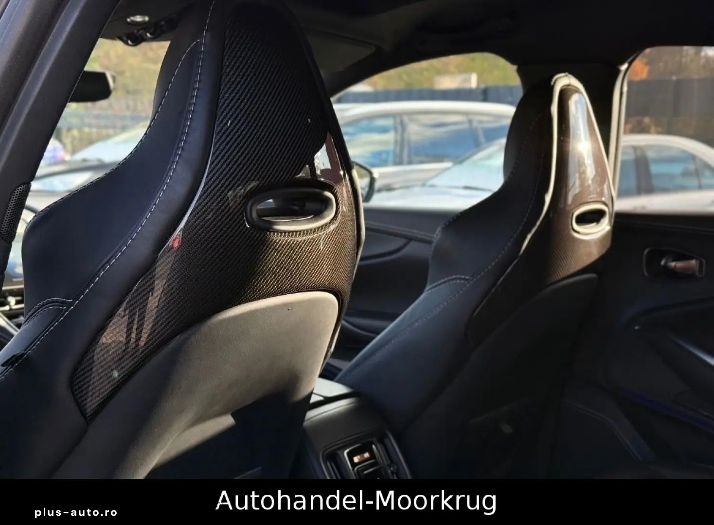 ASTON MARTIN DBX707 4.0 V8  Vollausstattung Carbon-Paket